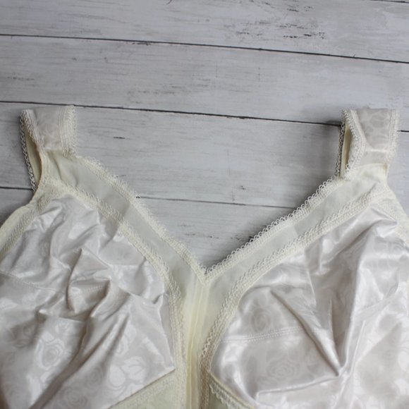 Playtex 18 Hour Women's Bra Plus Size 46B Wire Free Full Figure White - Picture 4 of 8